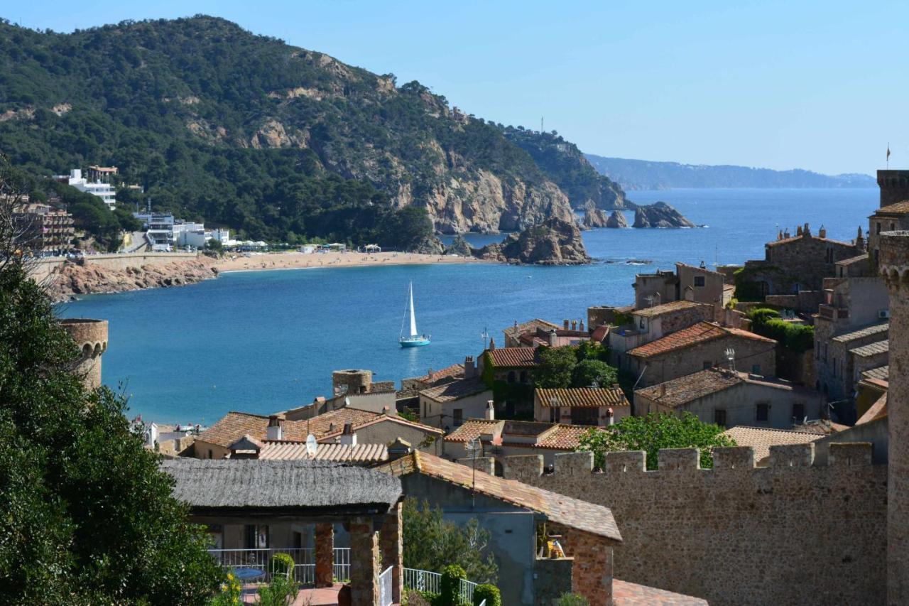 Apartamento Pau Picasso Con Terraza Tossa De Mar Bagian luar foto