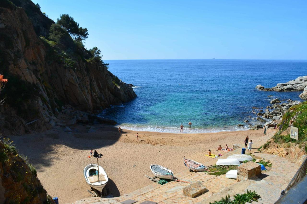 Apartamento Pau Picasso Con Terraza Tossa De Mar Bagian luar foto