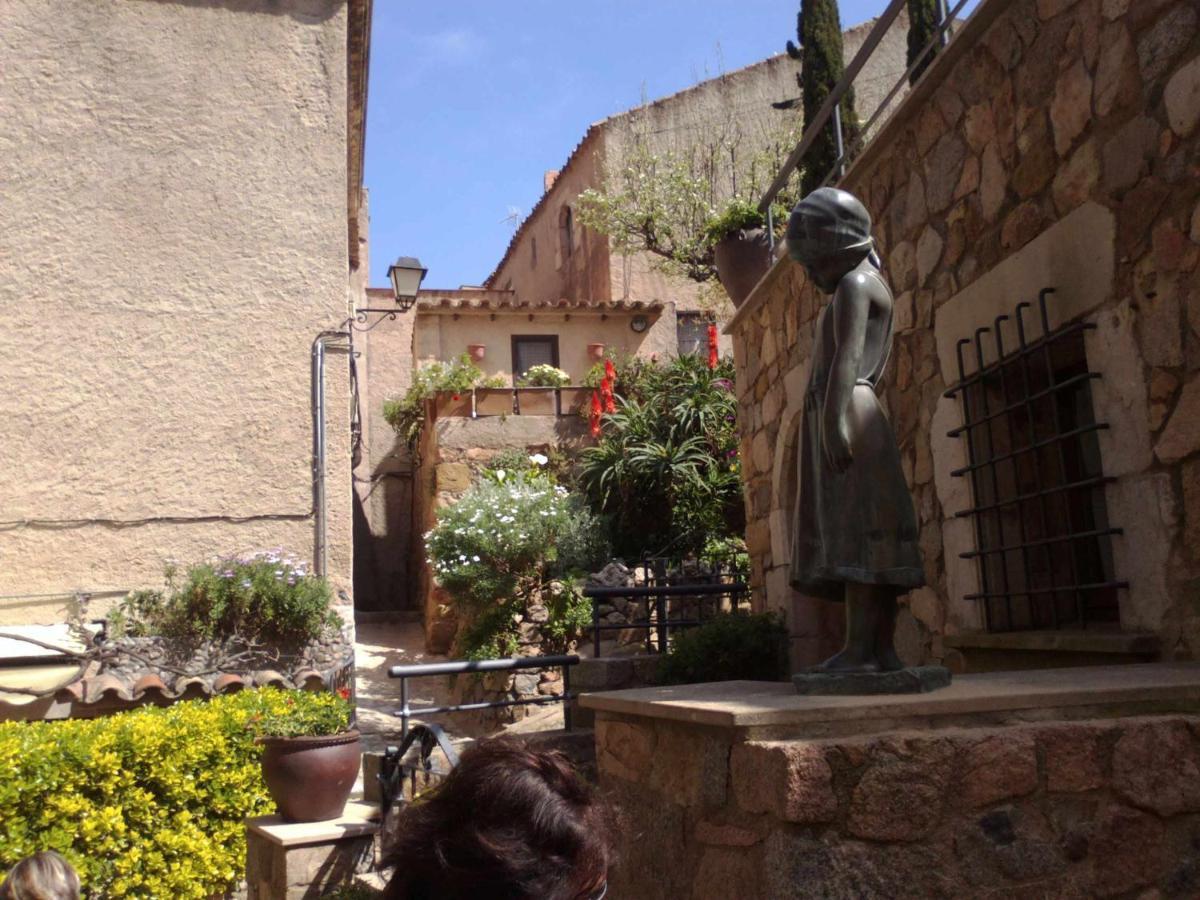 Apartamento Pau Picasso Con Terraza Tossa De Mar Bagian luar foto