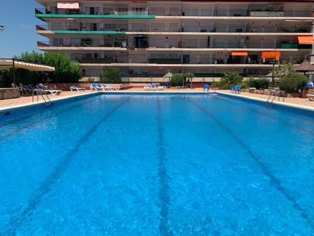 Apartamento Pau Picasso Con Terraza Tossa De Mar Bagian luar foto