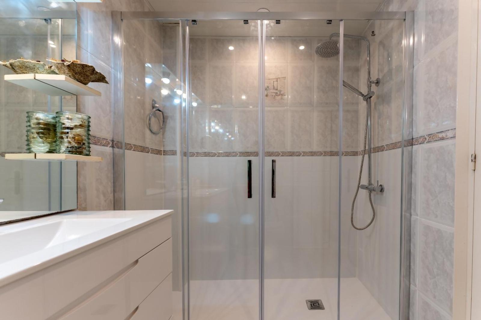 Apartamento Pau Picasso Con Terraza Tossa De Mar Bagian luar foto