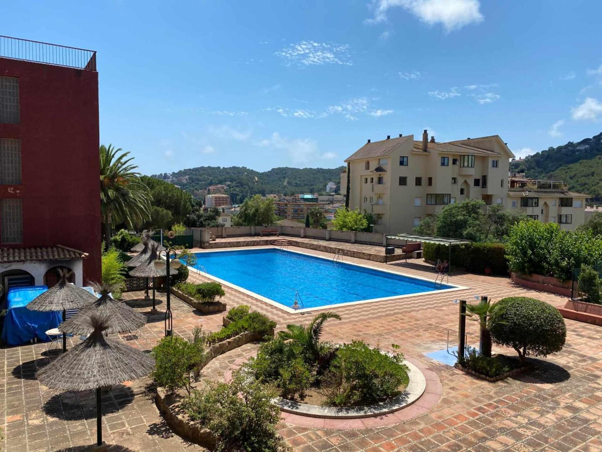 Apartamento Pau Picasso Con Terraza Tossa De Mar Bagian luar foto
