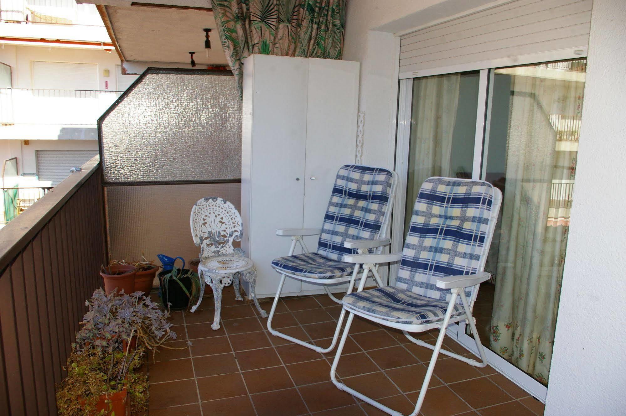 Apartamento Pau Picasso Con Terraza Tossa De Mar Bagian luar foto