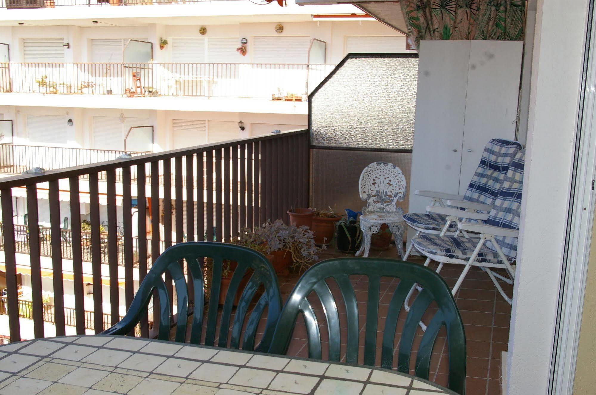 Apartamento Pau Picasso Con Terraza Tossa De Mar Bagian luar foto